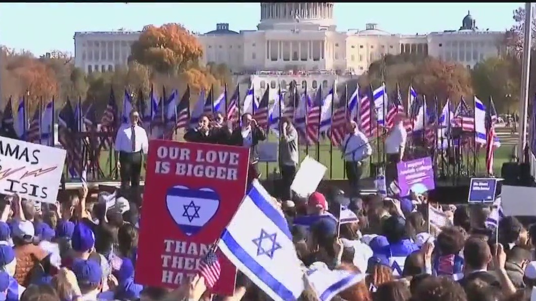 Pro-Israel supporters from Michigan abandoned at airport