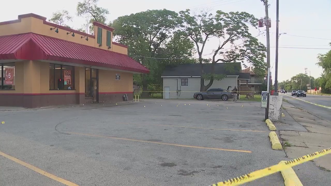 Shooting in parking lot of suburban Popeyes restaurant