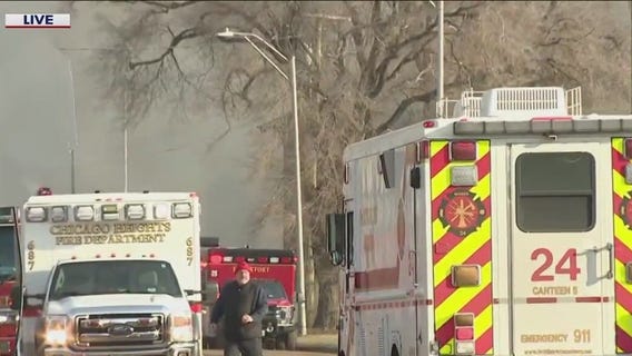 Sprawling fire breaks out in factory building in Chicago Heights
