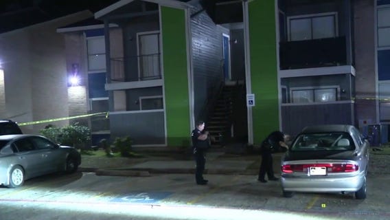 Suspected shootout kills one at Harris County apartment complex