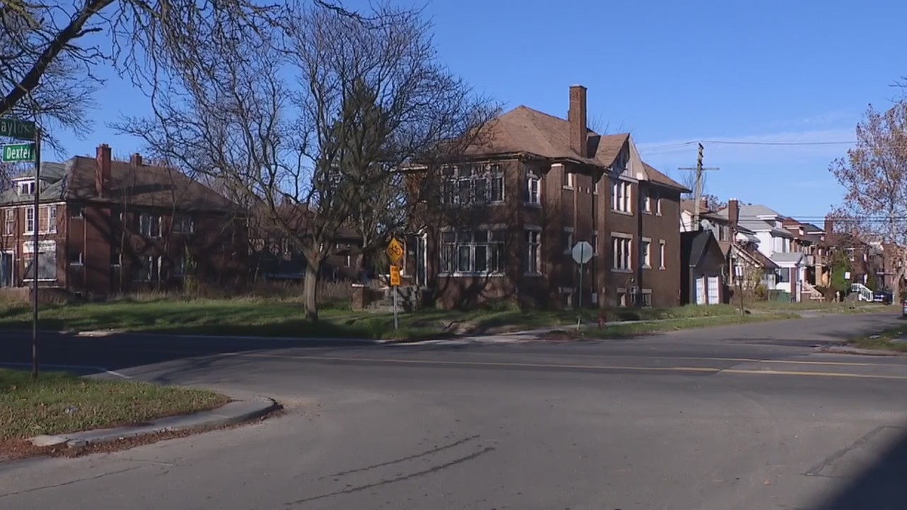 Suspect arrested after violent stabbings in Detroit