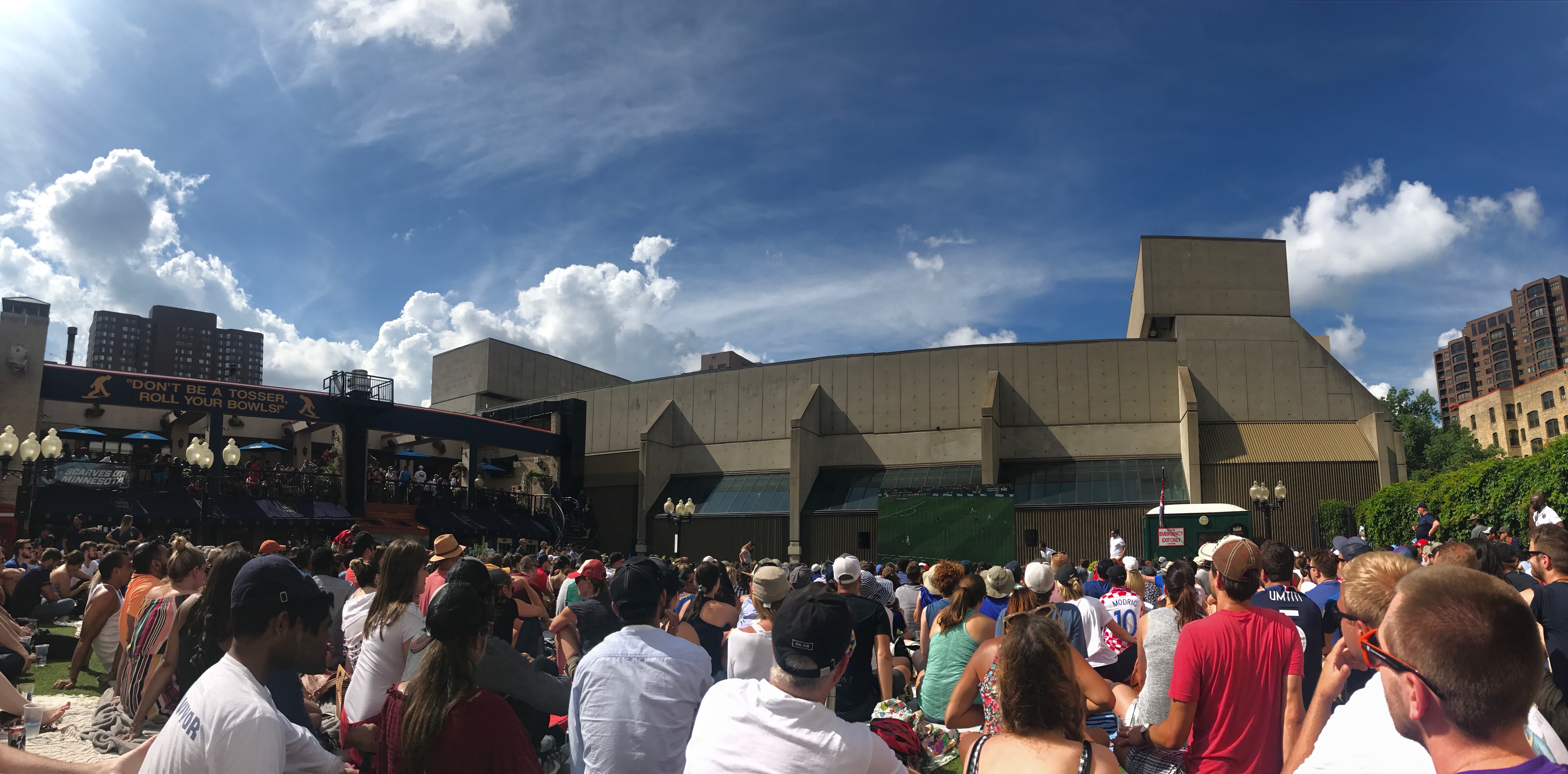 Brit's Pub France Scores