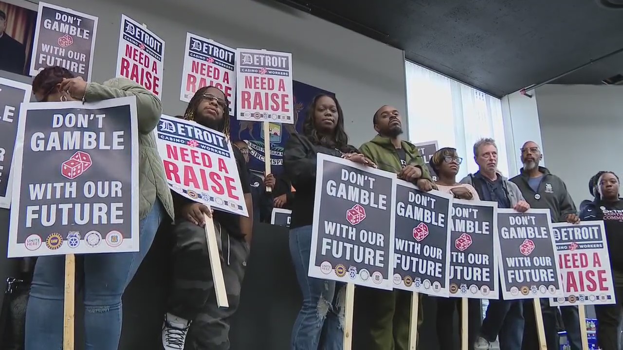 Detroit casino worker strike extended deadline approaches