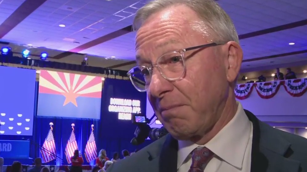 Mesa Mayor attends Gov. Tim Walz event | FOX 10 Phoenix