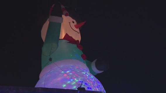 Waukesha Christmas Parade, 1st since attack, brings mixed emotions