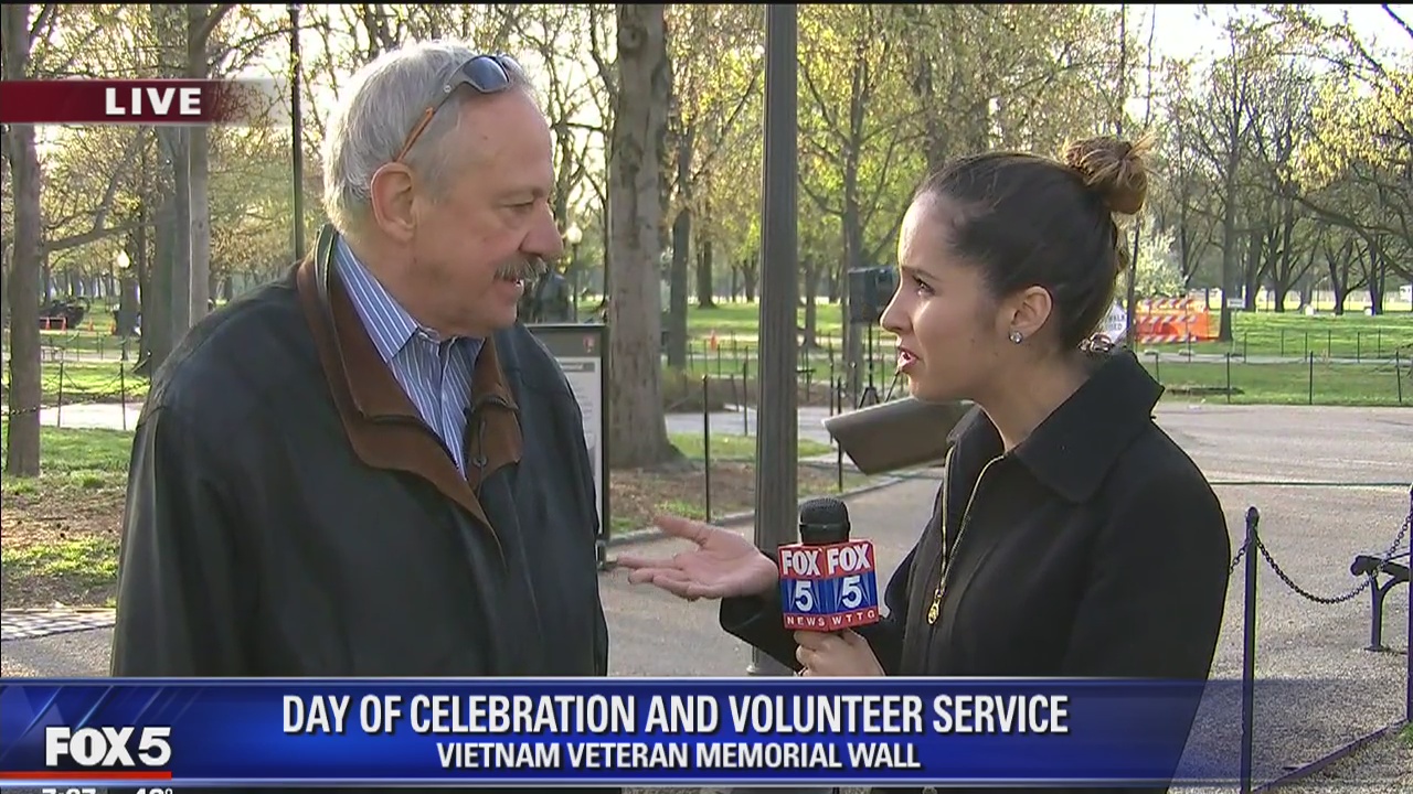 Vietnam Veterans Memorial Wall creator, volunteers take part in clean up day on National Mall