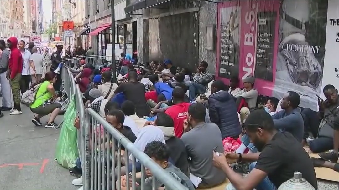 Feds subpoena NYC hotels housing migrants