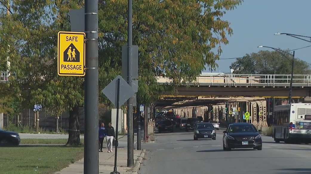 Search continues for man who kidnapped, sexually assaulted Chicago girl walking home from school