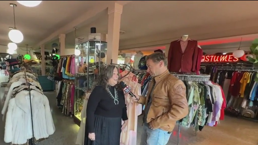 Orlando Vintage Clothing & Costume celebrates 30 years Orlando Vintage Clothing & Costume celebrates 30 years