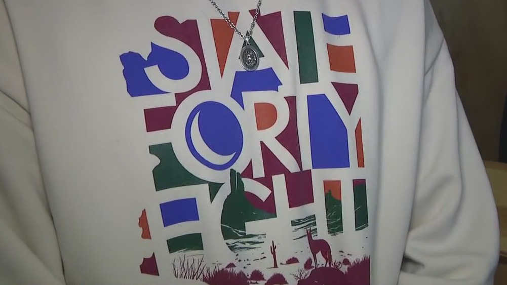 Coyotes merch selling fast amid relocation rumors