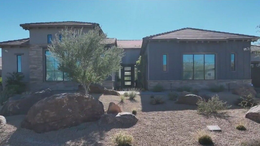 North Scottsdale's Story Rock | Cool House