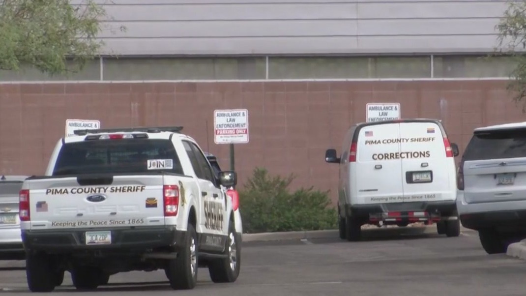 Inmate reportedly killed by corrections officer at Tucson hospital