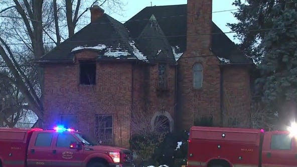 3 killed in Detroit house fire