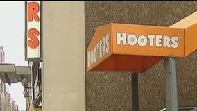 Hooters plans to file for bankruptcy, report