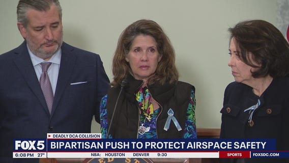 Bipartisan push to protect airspace safety near Reagan National Airport