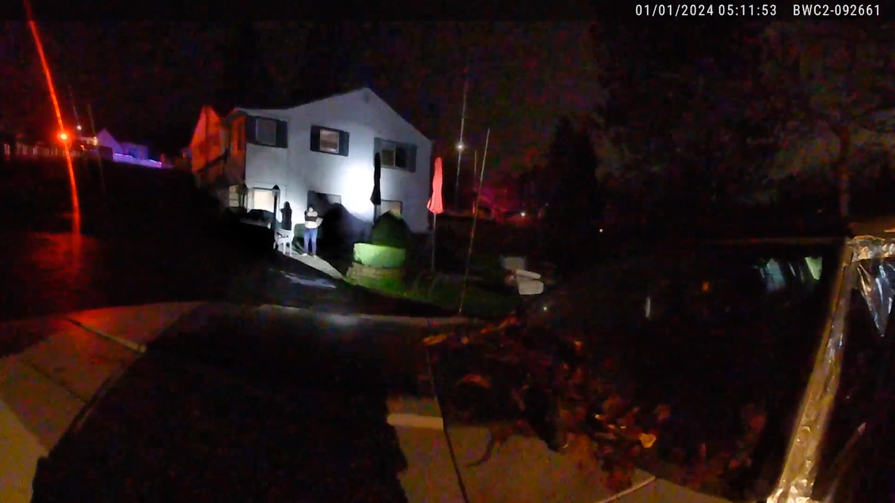 RAW: Longview police shoot, kill woman during mental health call