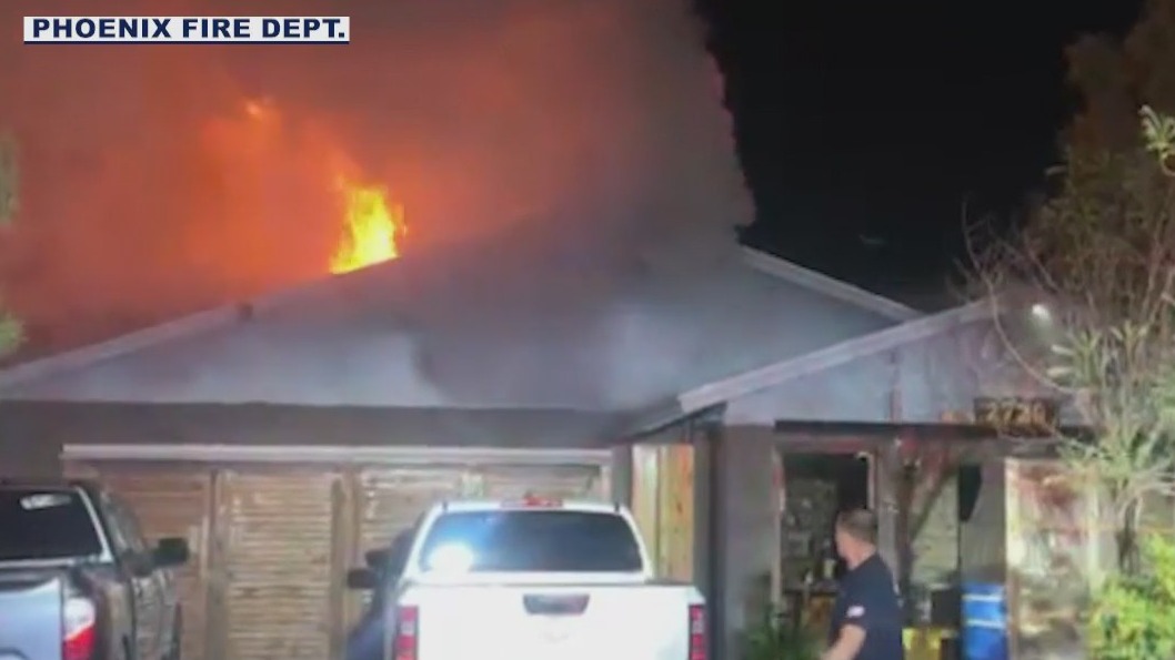 Tree fire spreads to Phoenix home, 3 displaced