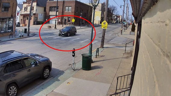 Milwaukee police chase, crash at Farwell