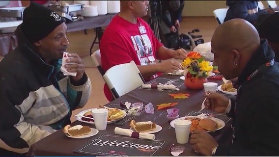 'Levy' takes over Rate Field to cook Thanksgiving meals