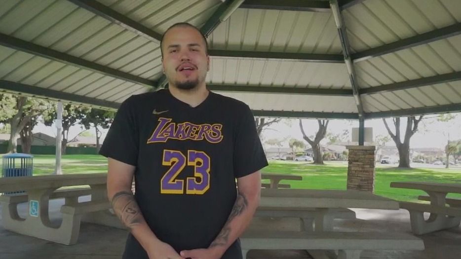 Lakers fan drops lawsuit against LeBron James