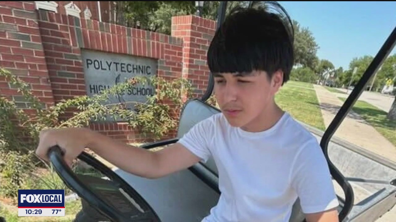 Son killed, father injured in Fort Worth stabbing