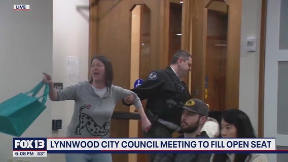 Woman removed from Lynnwood City Council meeting