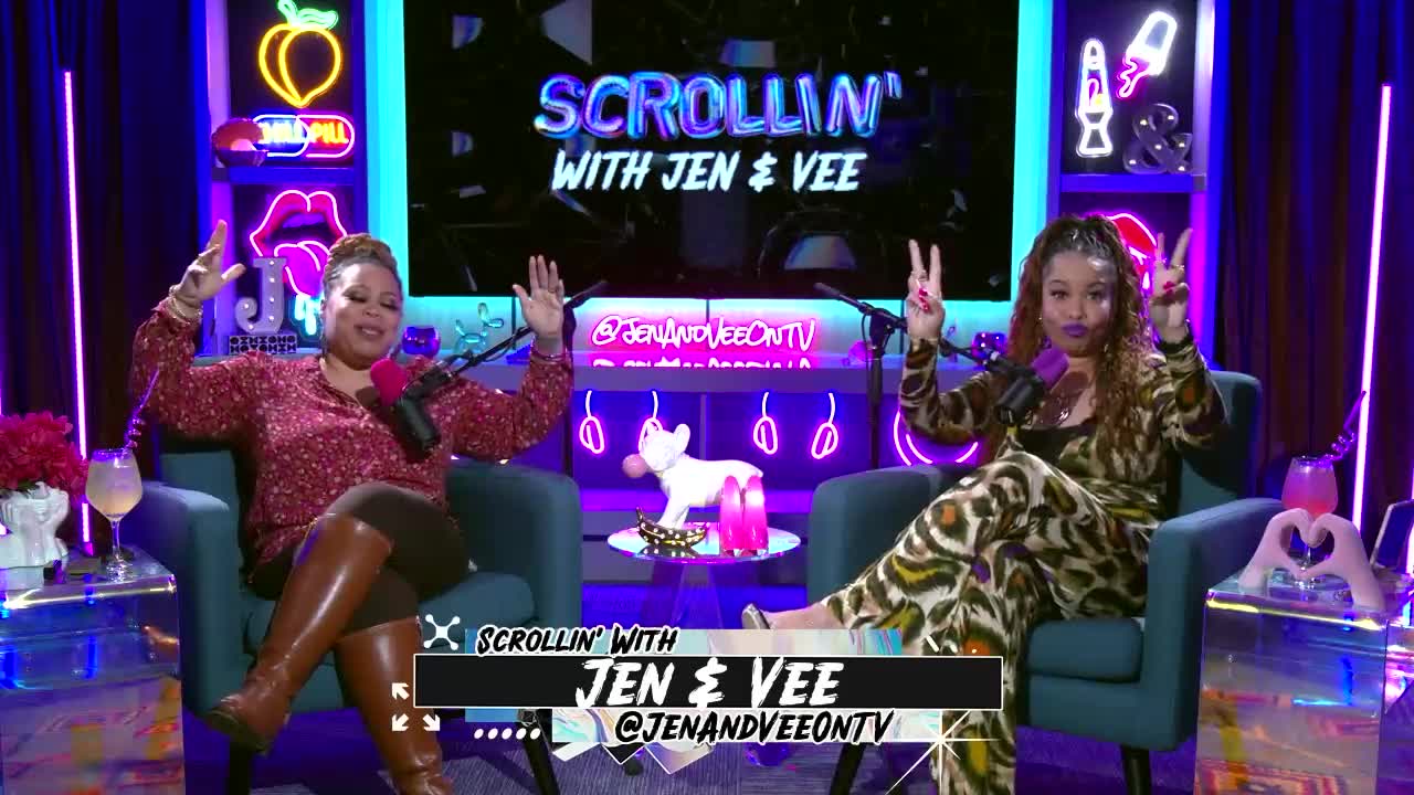 P is for Kitty | Scrollin' With Jen & Vee