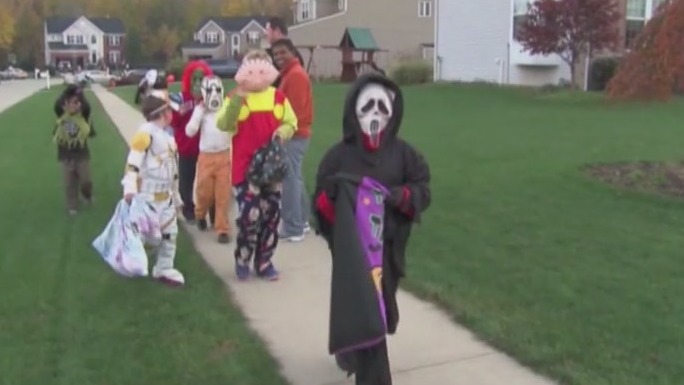 Tips to keep kids safe on Halloween
