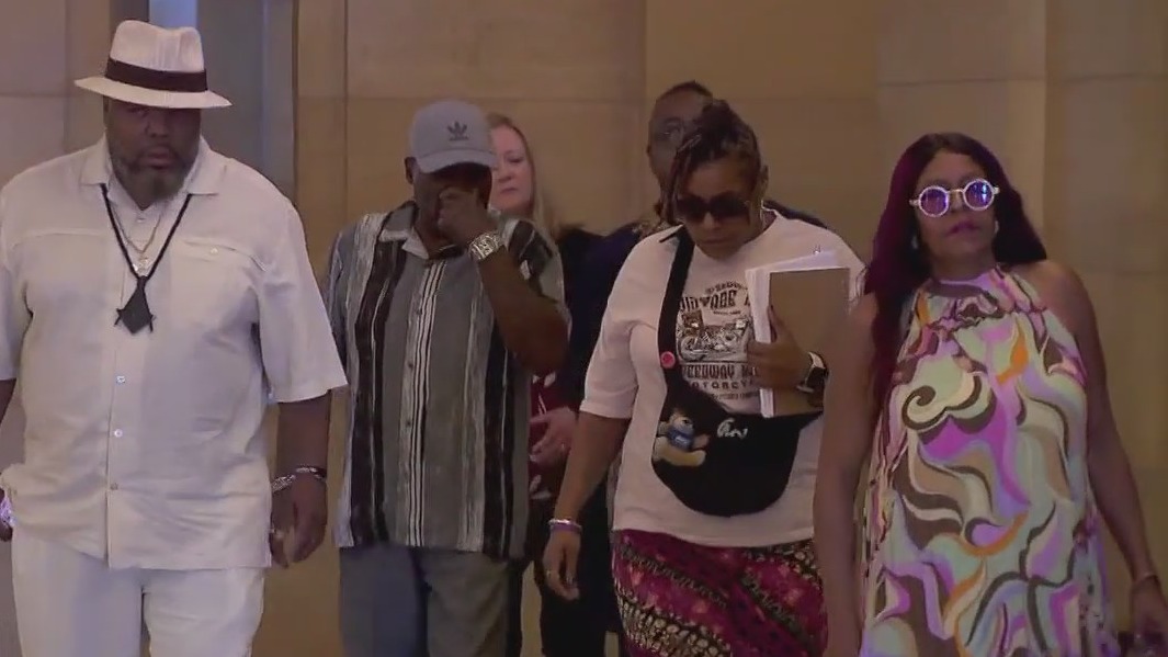 Family of Ricky Cobb meets with governor