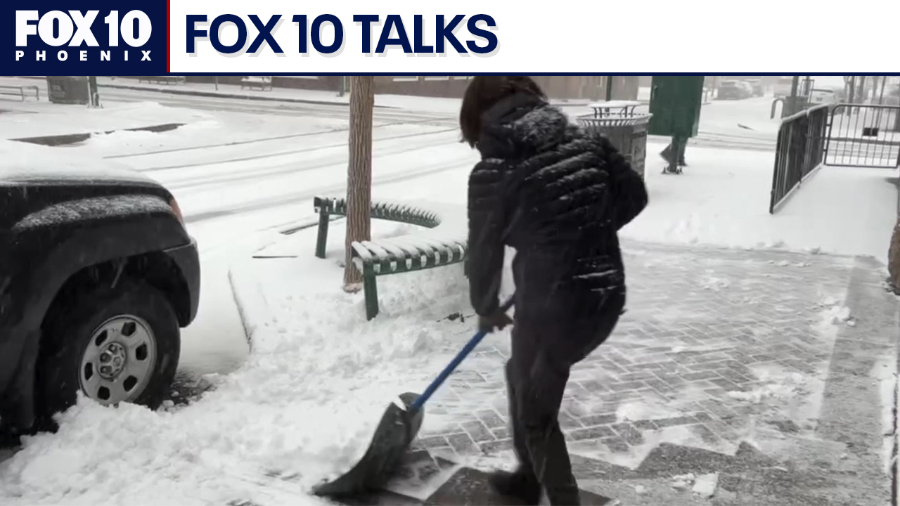 Snowy weather in Northern Arizona l FOX 10 Talks