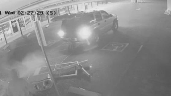 Thieves rip ATM out of Granada Hills taco shop