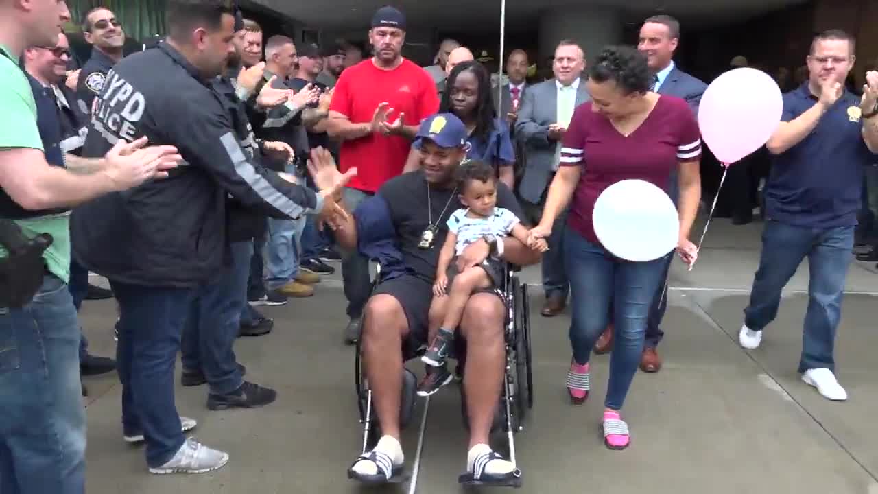 Cop leaves hospital (NYPD video)