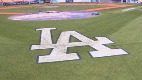 Dodgers donate $1M for immigrant families