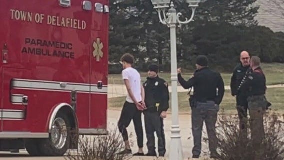 Wisconsin State Patrol pursuit, Delafield search and arrest