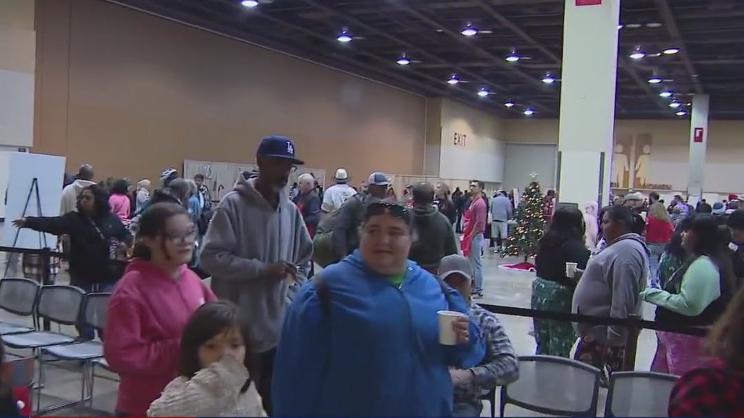 Salvation Army provides free Christmas meals
