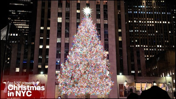 Christmas in NYC with background music: 2025 lights, trees, more
