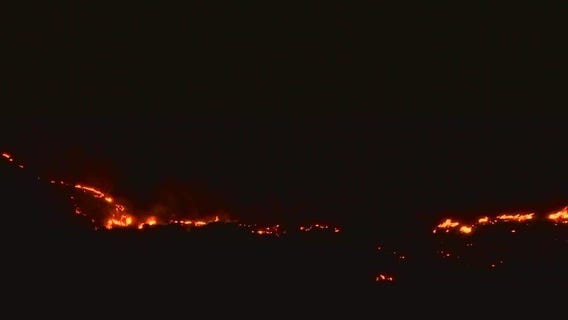 Brush fire appears on South Mountain in Phoenix