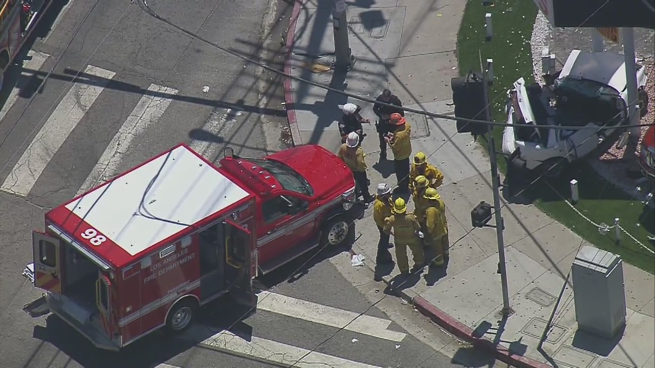 Crash involving LAFD ambluance in Pacoima leaves multiple hurt