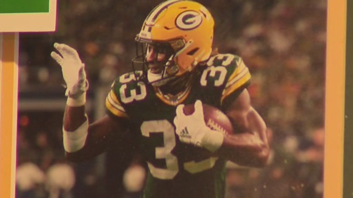 Packers' 1st London game, fans get up early, hope for a win