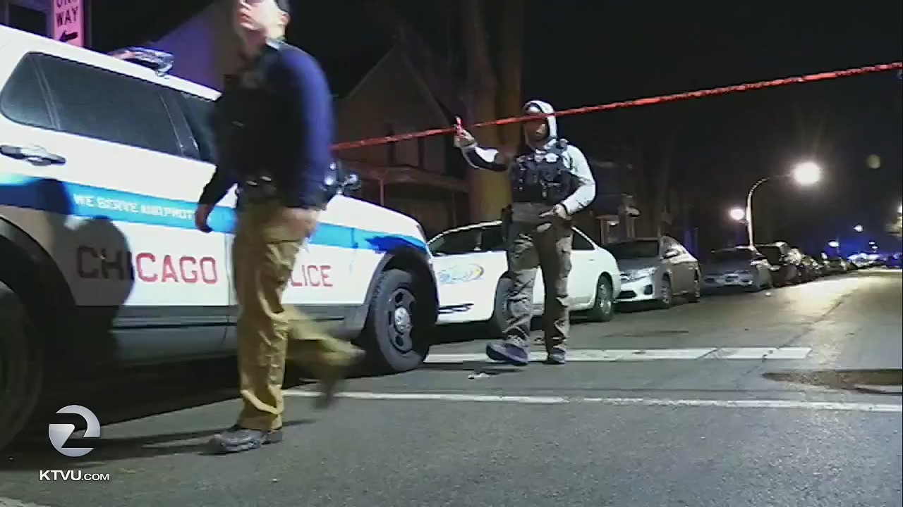 Chicago police investigate mass shooting