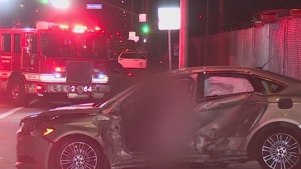 South LA pursuit ends in deadly crash