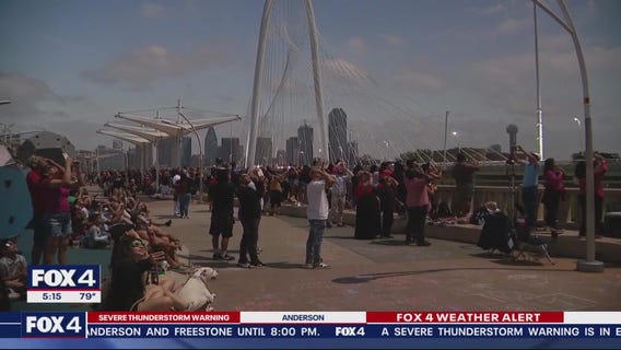 Solar eclipse viewed by thousands in Dallas