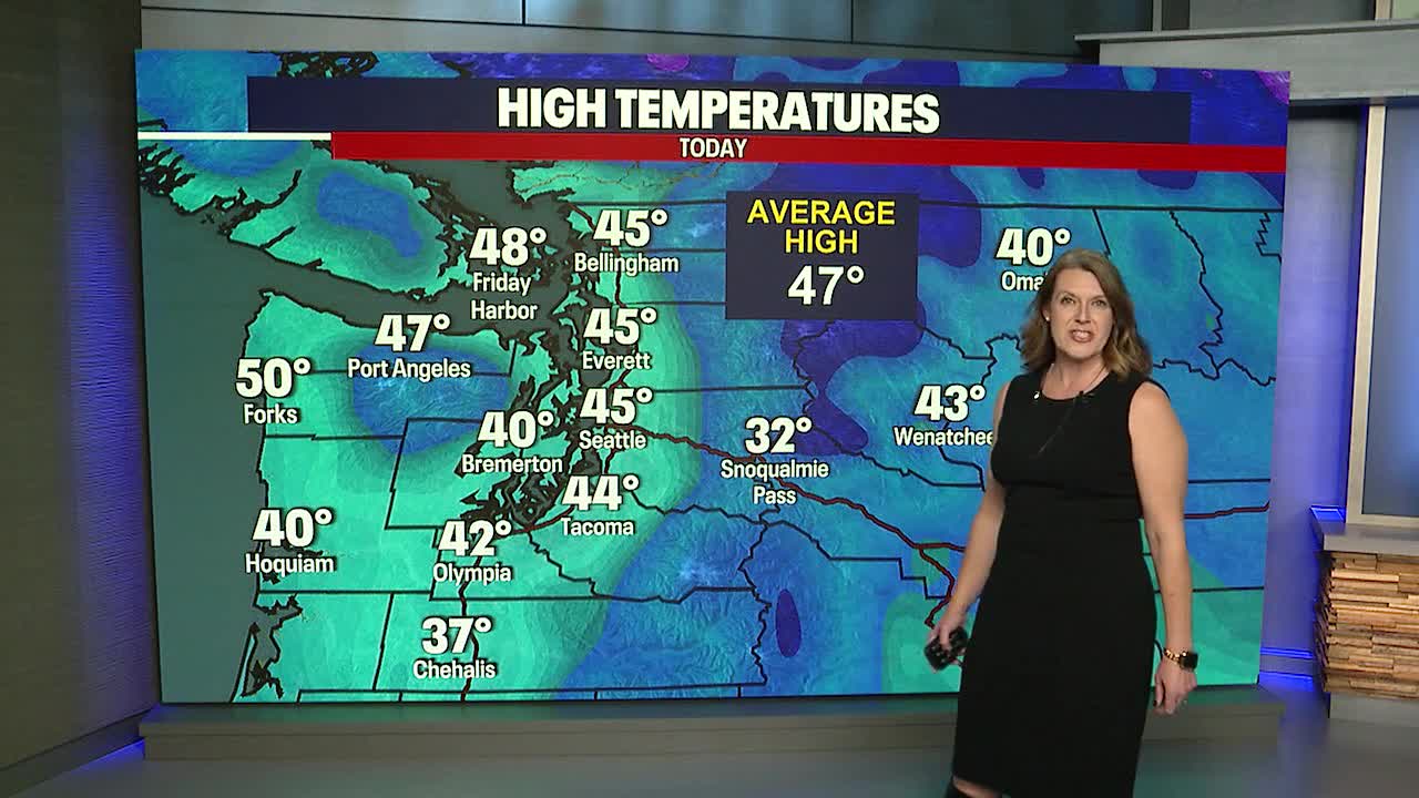 Christmas Eve will be cloudy with isolated showers