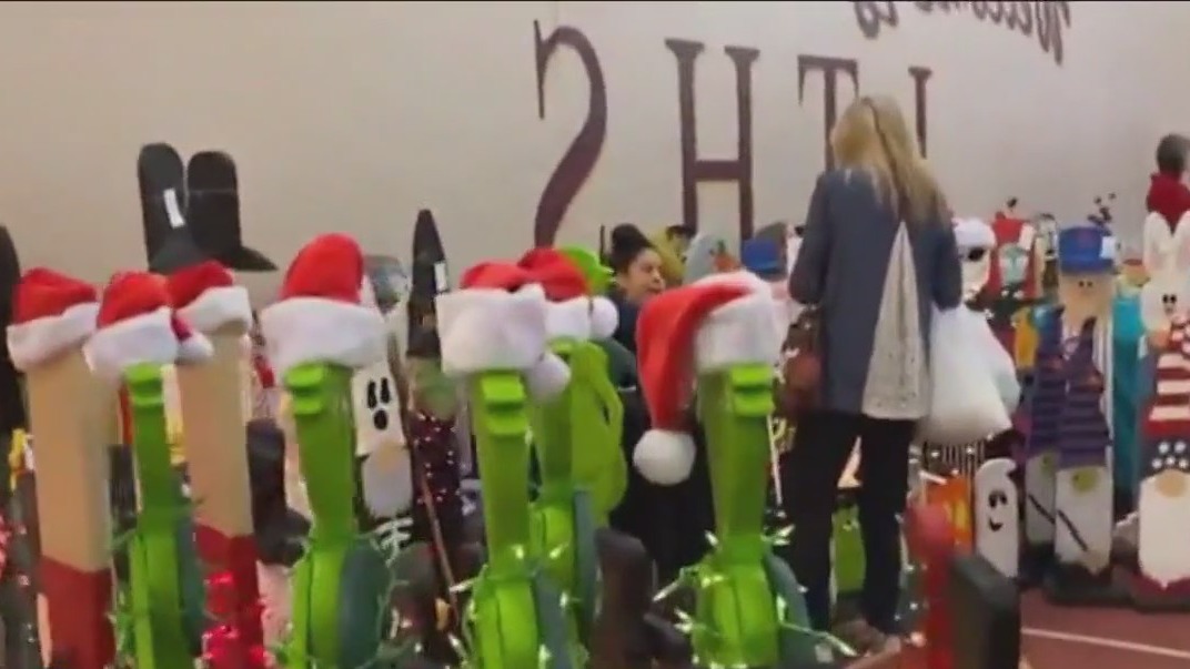 Lockport Women's Club hosts annual Christmas Crossroads Holiday Market