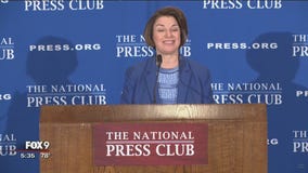 Sen. Klobuchar in middle tier for fundraising for 2020 run