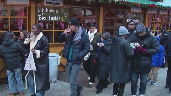 Christkindlmarket vendor group pushes back on new crowd limit at Daley Plaza