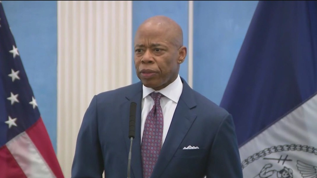 Andrew Cuomo leads latest NYC mayoral poll