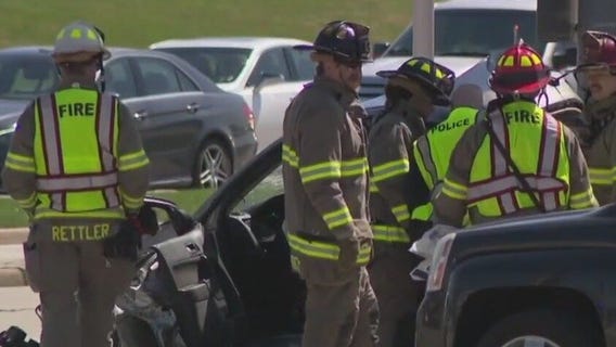 Waukesha crash, Racine and Les Paul, 2 seriously hurt