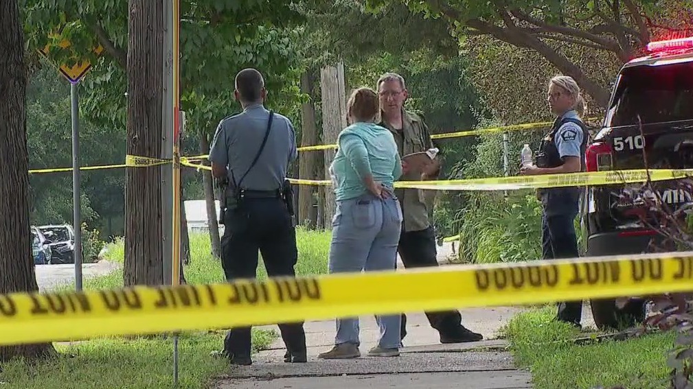 Neighbors recall Minneapolis officer struggle