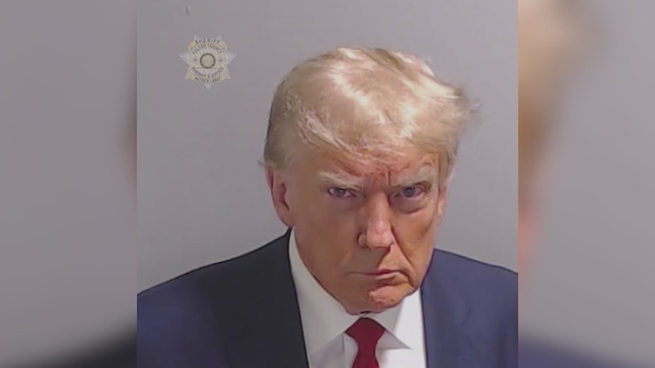 Trump refuses to commit to not advocating government overthrow in Illinois election filing